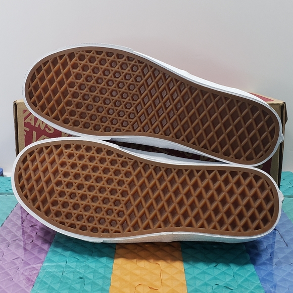 VANS - Picture 7 of 7